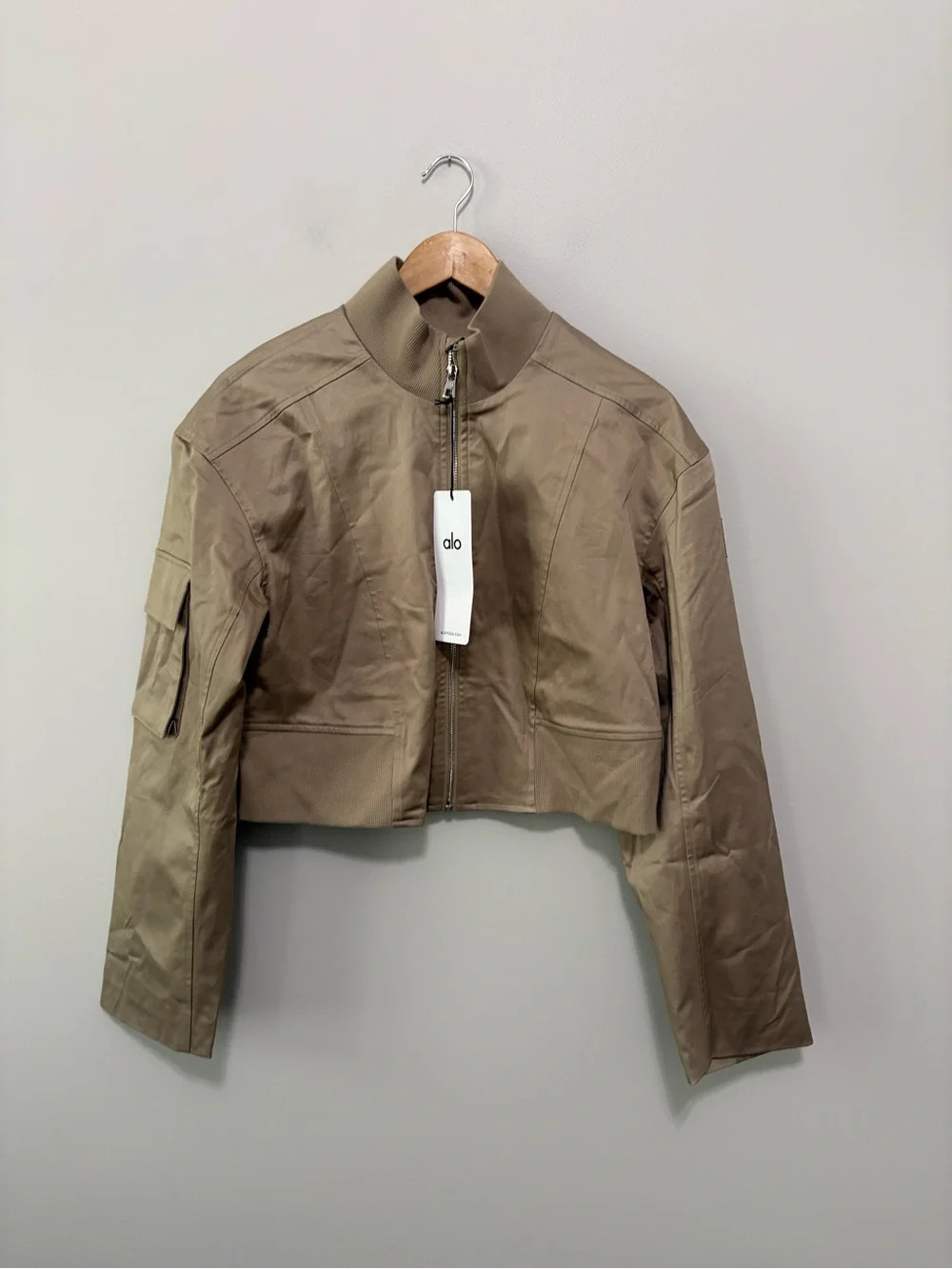 ALO Yoga Tan Gravel Night Out Cargo Cropped Zip Front Jacket